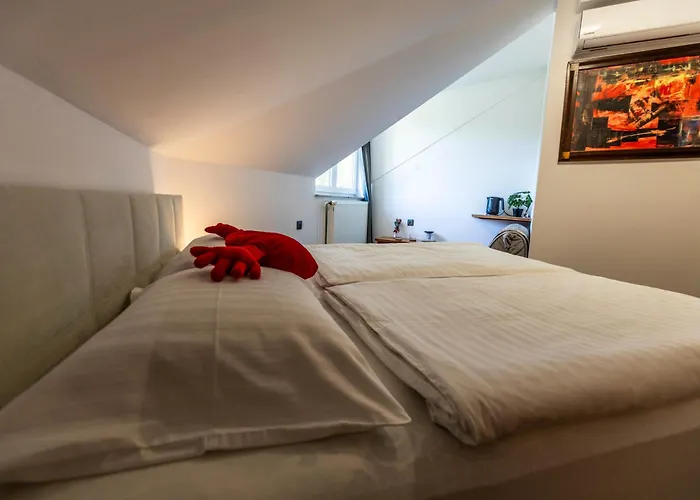 Brezov Kot * Jesenice (Brezice)